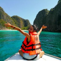 Phi Phi Island & 4 Island tour